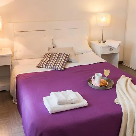 Les Bains 2p4 Cote Provence * 格雷乌莱班